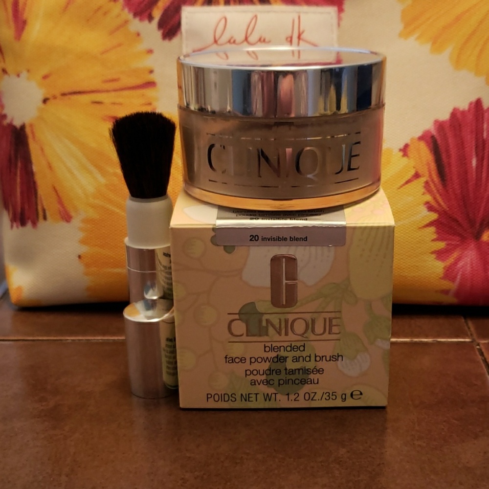 Clinique Blended Face Powder and Brush